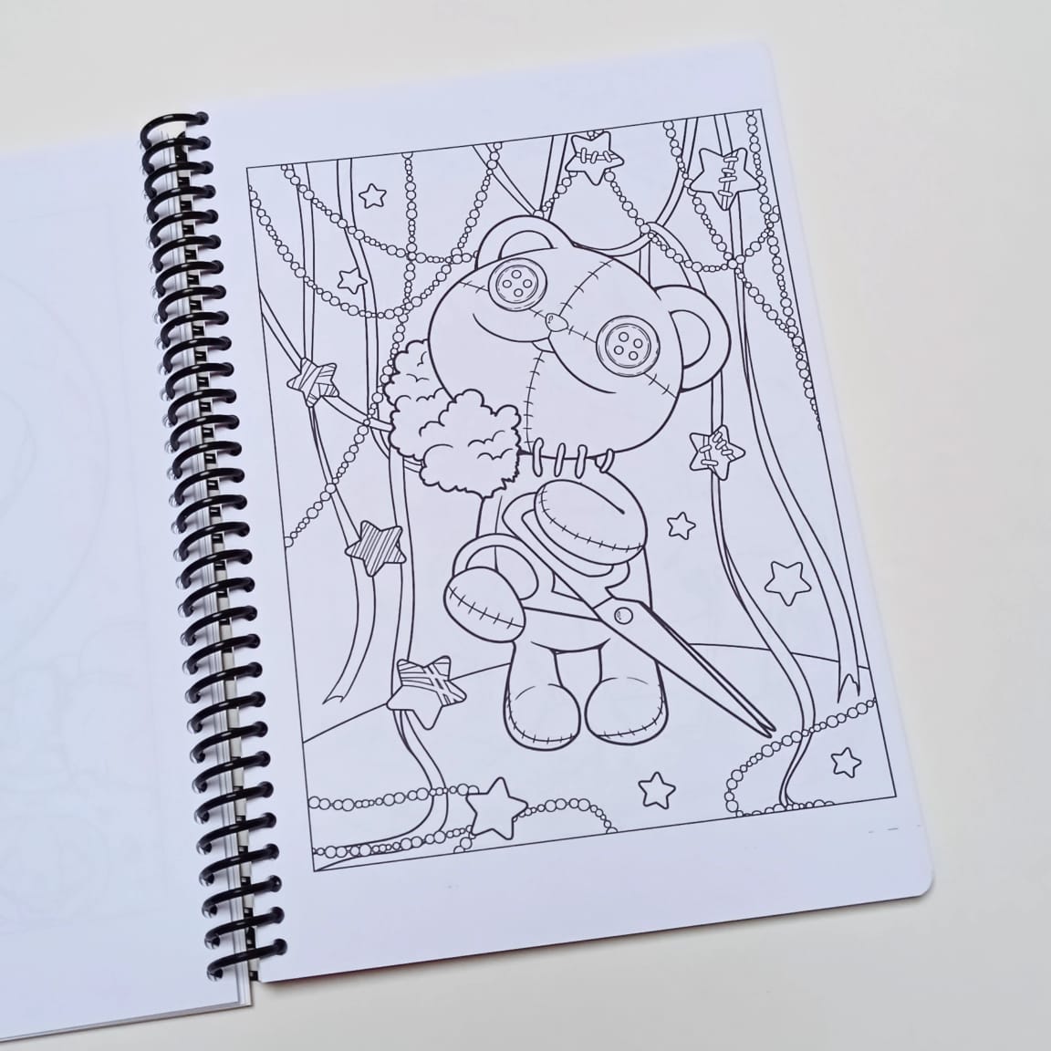 Libro para Pintar Adorable Goth